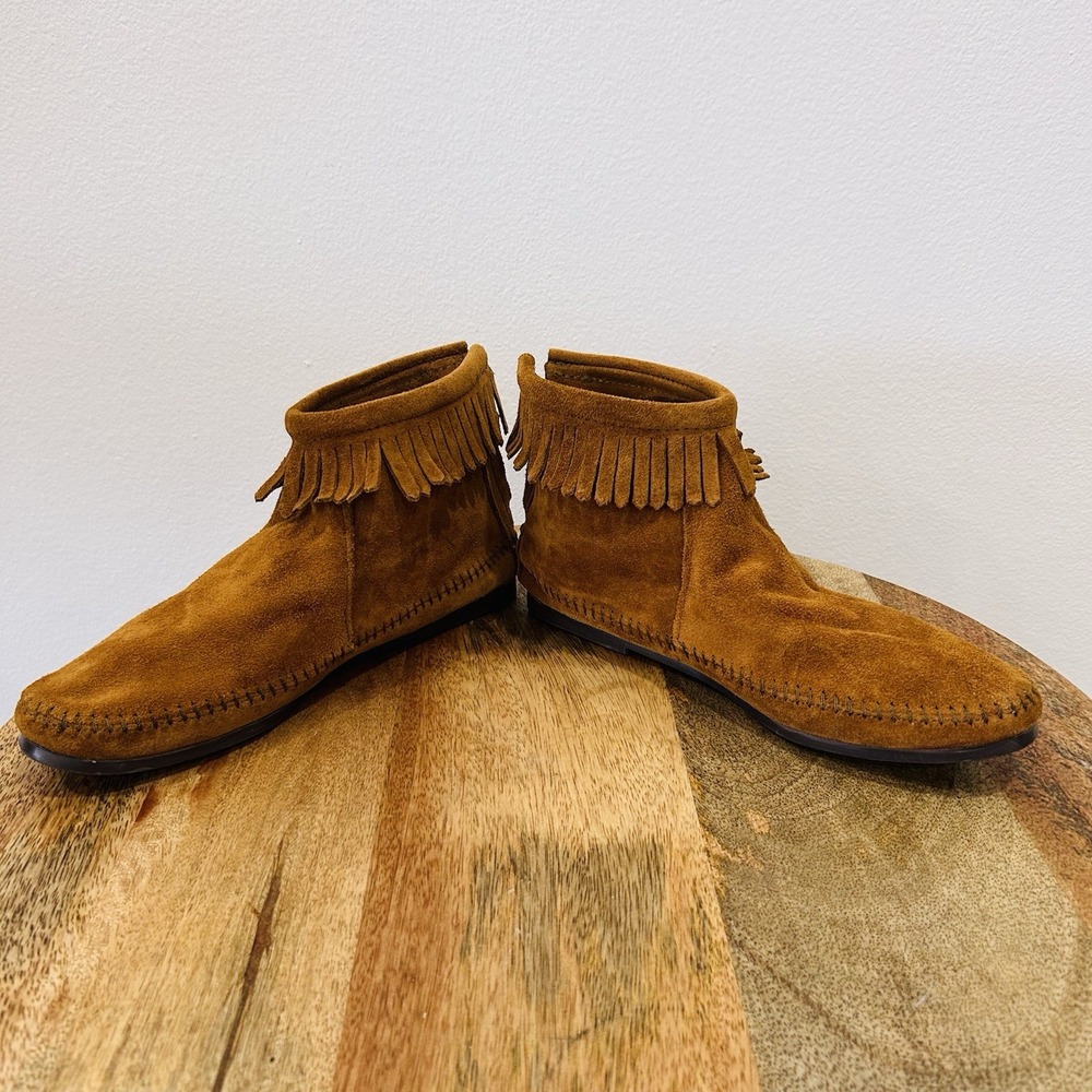 Minnetonka Back Zip Moccasin Ankle Bootie soft sole Women Sz 9